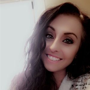 Meet your Posher, Keri